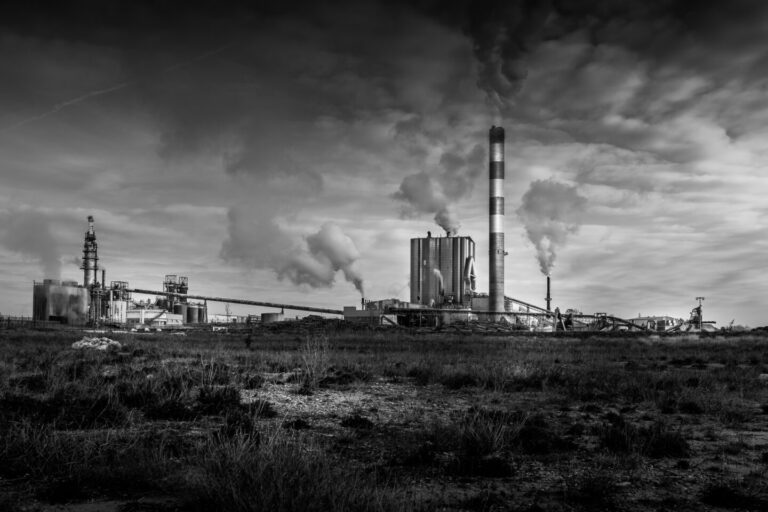 Architecture industrielle. Usine cellulose Tarascon